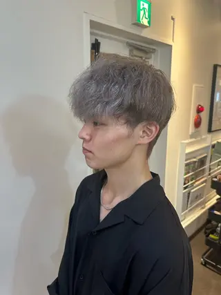 メンズ ブリーチ・レイヤ ー特化🔥 ちかまるのヘアスタイル