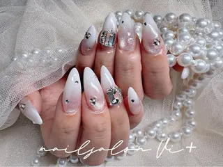ネイル ✨Nailsalon Vi+✨のネイルデザイン