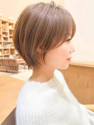ショート ショートボブ カミヤマリョウマのヘアスタイル