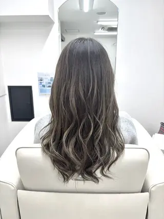 カラー LA LEDENSI  仙台東口店所属・氏家 一磨の眉毛・アイブロウイメージ