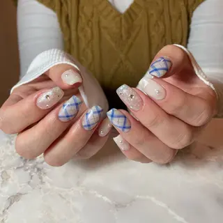 ネイル Ami 🦥のネイルデザイン