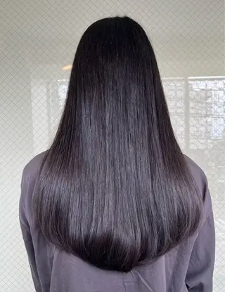 ロング カラー CLOVER新田辺所属・石賀 早紀のヘアスタイル