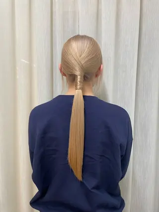 ヘアアレンジ mina / 透明感ベージュカラーのヘアスタイル