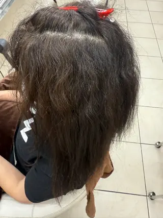 セミロング 縮毛矯正専門店　美容室ハース所属・ウィリアム シュウのヘアスタイル