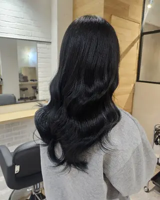 ロング Ayu🐾縮毛矯正/ ブリーチ無しカラーのヘアスタイル