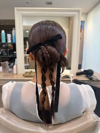 セミロング ヘアアレンジ 韓国ヘアメイク🎀/ 縮毛矯正✨山本媛香のヘアスタイル