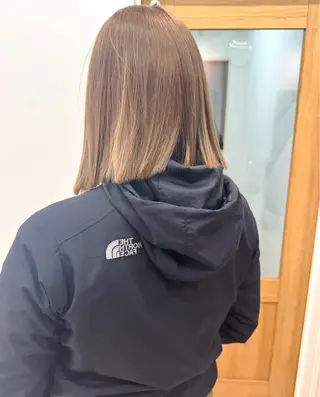 ミディアム カラー nok所属・レイヤー/ベージュ/ どますず🌺のヘアスタイル