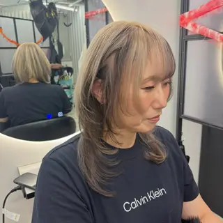 セミロング カラー Ren. 🦋デザインカラーのヘアスタイル