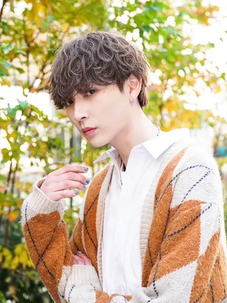 ミディアム ⭐️メンズ特化⭐️ パーマ　カラーのヘアスタイル