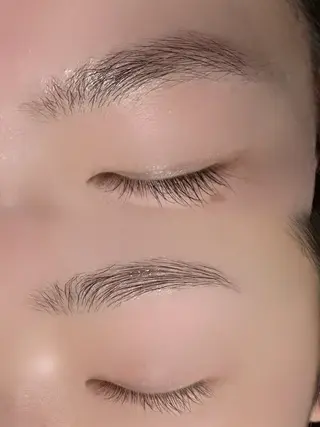 アイブロウ 伊藤 アユミのヘアスタイル