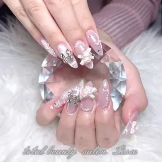 ネイル totalbeautysalonLisse所属・Lisse ネイル/ 脱毛/アイブロウのネイルデザイン