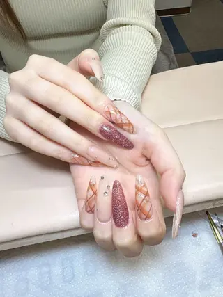 ネイル 清水 亞美のネイルデザイン