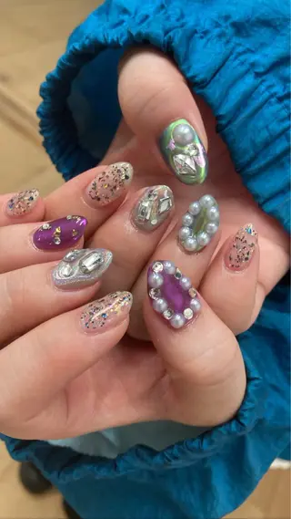 ネイル nailsalon　hue所属・小山 羽奈のネイルデザイン