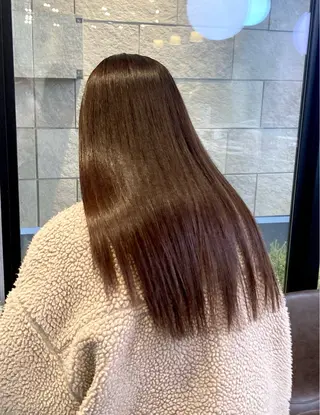 ロング カラー 佐々木 彩乃のヘアスタイル