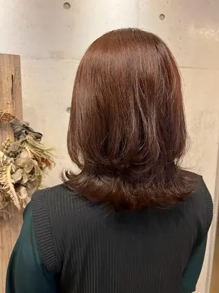 ミディアム 岸田 莉奈のヘアスタイル