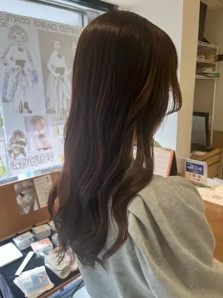 ロング ナチュラルベージュ/ 顔周りカット/由喜のヘアスタイル