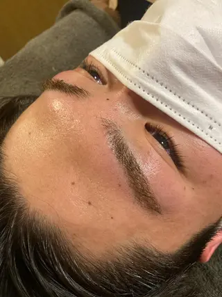 メンズ アイブロウ ponopipi 宇津木のエステ・リラクイメージ