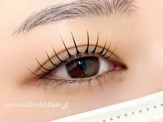 マツエク・マツパ emelu 山本の眉毛・アイブロウイメージ