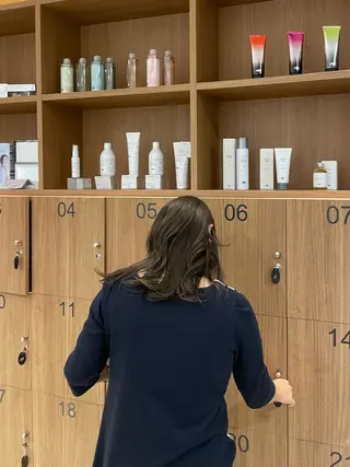 ミディアム カラー 平井 真由のヘアスタイル