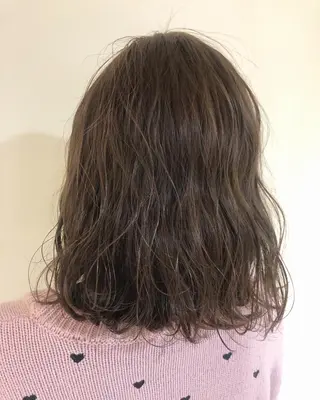 セミロング ブリーチ指名 NO1🌈SAKIのヘアスタイル