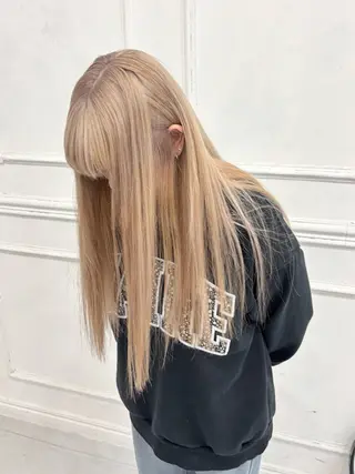 ロング 佐伯 鼓乃美のヘアスタイル