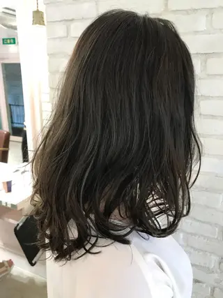 セミロング カラー パーマ キッズ マツエク・マツパ レイヤー＆カラー 人気美容師倉崎涼のヘアスタイル