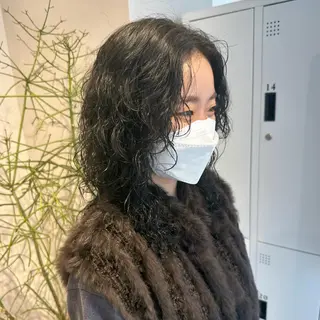 ミディアム カラー パーマ デザインカラー/パー マ🦖外岡咲希🦖のヘアスタイル