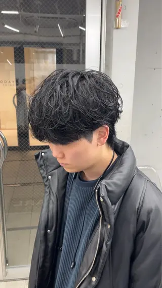 メンズ ØVARL　Jingumae所属・OVARL/ メンズパーマ/きらりのヘアスタイル
