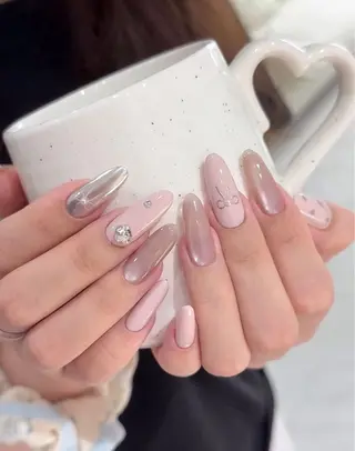 ネイル T. Leeのネイルデザイン