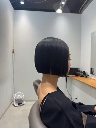 ショート HAIR LOUNGE Run Ways所属・Shiho 🦋 ／透明感カラーのヘアスタイル