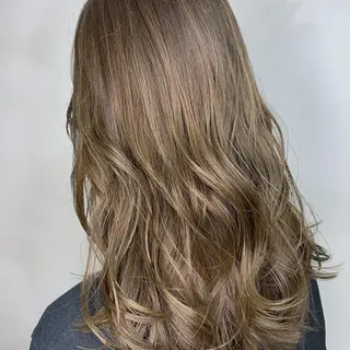 ミディアム カラー ヘアアレンジ SANTALAND所属・髪質改善✨ 小田拓弥のヘアスタイル