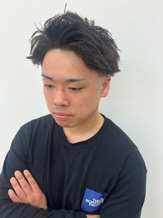 ショート パーマ qualiaクオリア クラモチ　タクミのヘアスタイル