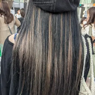 ロング カラー fuwat所属・秋葉原でカラーする なら🐉ちぇーたんのヘアスタイル