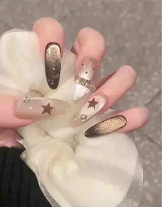 ネイル コウ ヨウのネイルデザイン