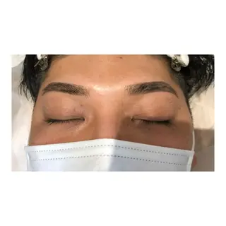 メンズ アイブロウ Le'a first【レアファースト】 京都店所属・Le'a first ユイの眉毛・アイブロウイメージ