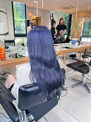 ロング カラー ハイレイヤー/ウルフ 吉田ジョウのヘアスタイル