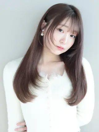ロング AFLOAT TOKYOのヘアスタイル