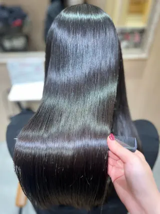 TAKAHASI ⚠️土日施術不可のヘアスタイル