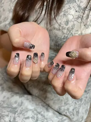 ネイル ちゅるんネイル🪄 耳ツボジュエリー🔗のネイルデザイン