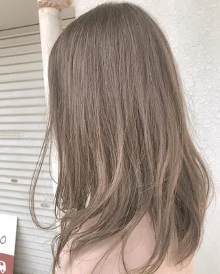 セミロング カラー レイヤーカット匠 イソザキノリユキのヘアスタイル