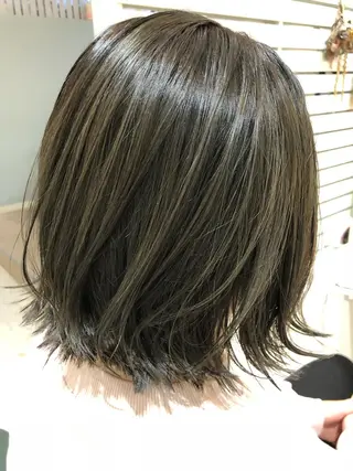 ミディアム 岡崎/髪質改善/ ハイトーン/鈴木進のヘアスタイル