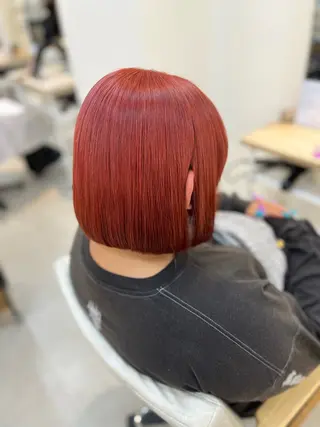 ショート カラー Lamp 柏 山口 か乃 ブリーチカラーのヘアスタイル