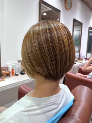 ショート 海老名 理香子のヘアスタイル