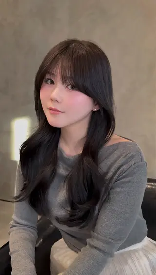 ロング L'EANE THE TOKYO所属・カット無料｜ 青山 ｜髪質改善のヘアスタイル