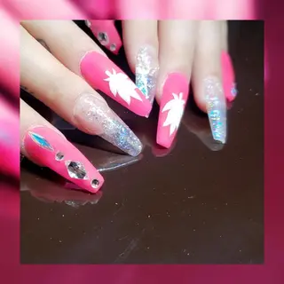 セミロング ネイル クロキ 。のネイルデザイン