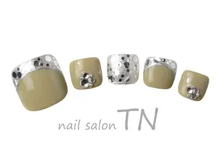 ネイル 寺嶋 ひなのネイルデザイン