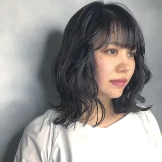 ミディアム カラー ORIKA 美容室のヘアスタイル