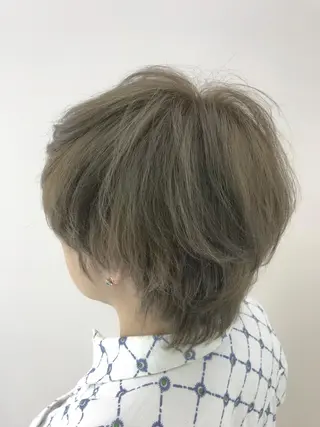 ショート カラー ヘアアレンジ シアーベージュニスト 🥣大石亜里紗のヘアスタイル
