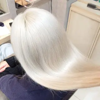 カラー F.hair salon所属・ハイトーン×髪質改善 🌈しゅんだい🌈のヘアスタイル