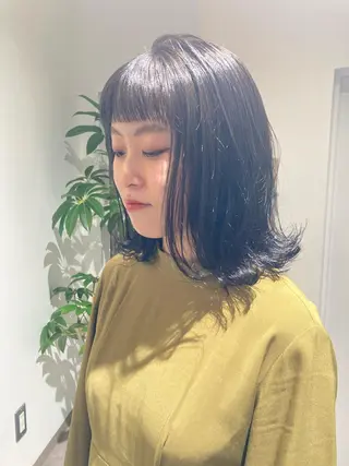 ミディアム 佐伯 和佳のヘアスタイル